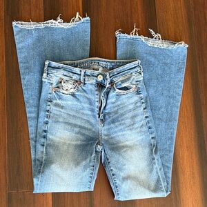 American Eagle Outfitters Light Blue Cropped Jeans